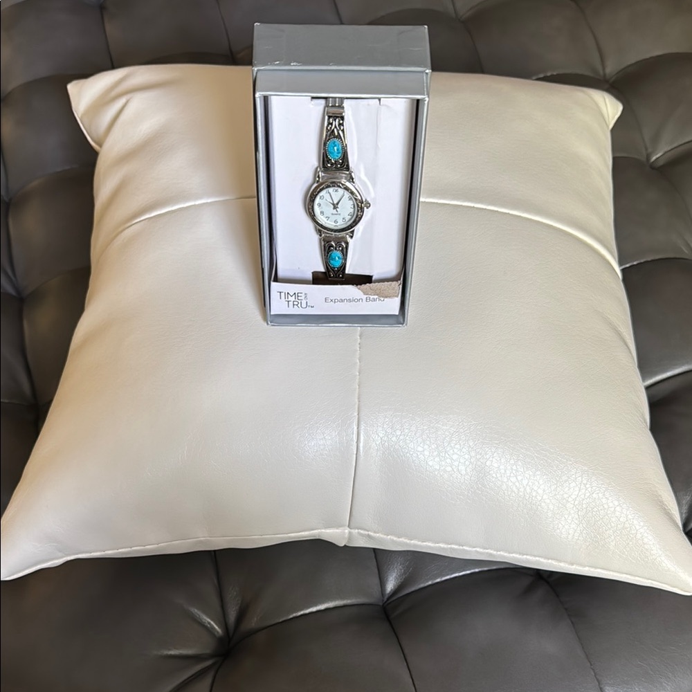 ⌚️Time and Tru Silver and Turquoise Watch